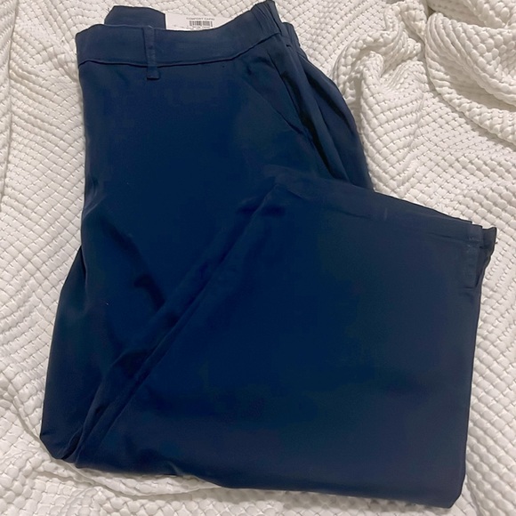 NWT- Style & Co. - 16P. Straight Capri Chino - Picture 1 of 9